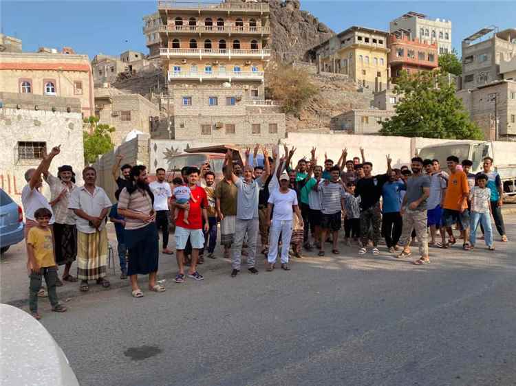 رفض مستمر لمحطة غاز بالتواهي.. وقفات احتجاجية لليوم الثالث للمطالبة بإلغاء المشروع