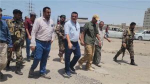 اخبار عدن – المسؤول في البريقة يشدد على التزام السلطة المحلية بتحسين نظافة الشوارع واستعادة الحركة في الطرق المغلقة