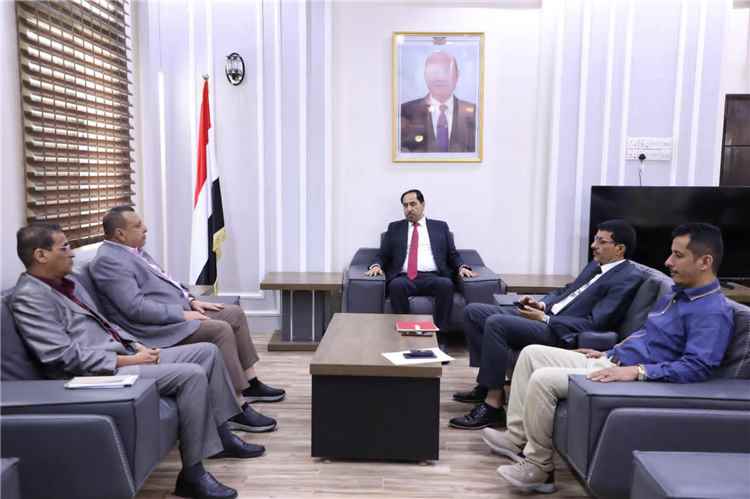 الوزير البكري و مؤسسة الناصر للتنمية يتفقان على شراكة لتمكين الشباب..وإشادة بدور العميد ناصر عبدربه