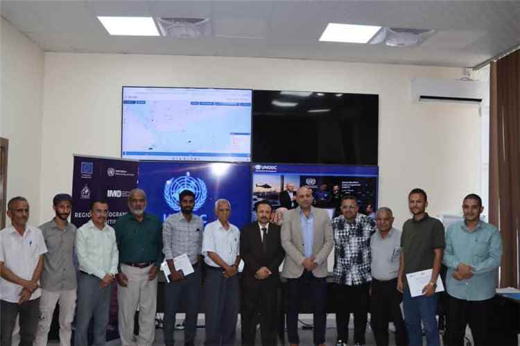 اختتام دورة تدريبية في تقنيات التحقيقات والجرائم البحرية بعدن