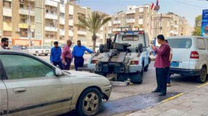 اخبار عدن – جهود لإزالة المركبات القديمة من شوارع مديرية صيرة في عدن