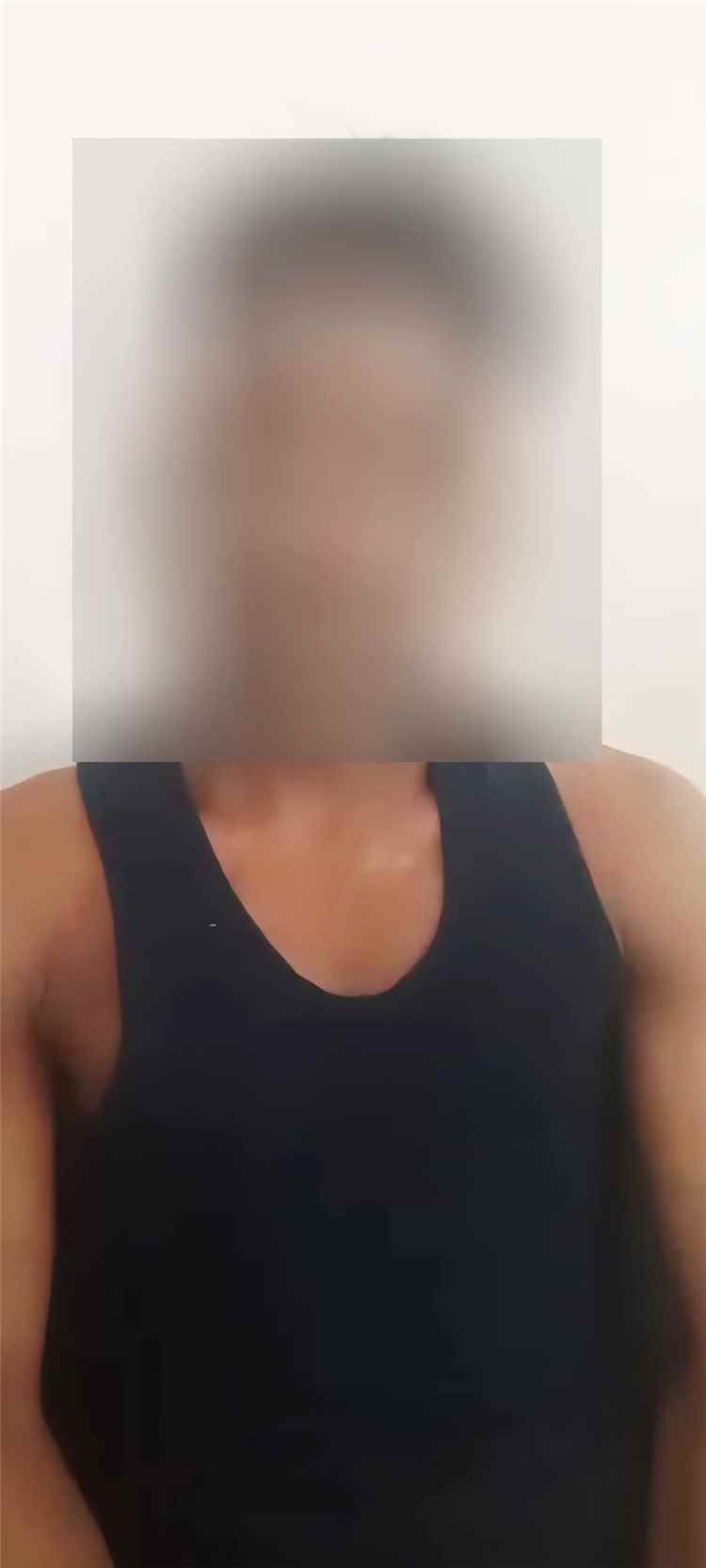 شرطة كريتر تضبط أحد أخطر أفراد عصابات تسلق وسرقة المنازل في عدن