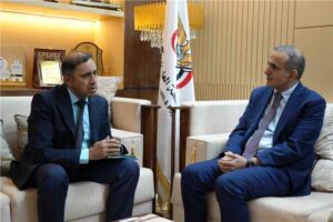 اخبار عدن – وزير الرعاية الطبية يناقش مع الممثل الجديد لليونيسيف تعزيز التعاون وتحسين الدعم الموجه للقطاع الصحي