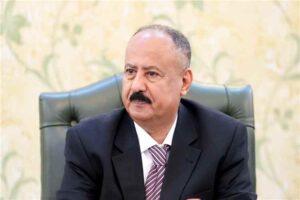 اخبار عدن – وزير النقل يثني على جهود مؤسسة موانئ خليج عدن في إطفاء حريق السفينة الشراعية في الميناء