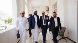 اخبار عدن – وكيل وزارة الحج والعمرة يبدأ عمله في مقر الوزارة ويقوم بجولة للاطلاع على سير العمل في الإدارات