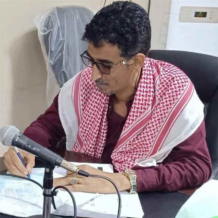 قيادة السلطة المحلية بالحوطة تدعو لاجتماع موسع لمناقشة الأوضاع الأمنية والخدمية