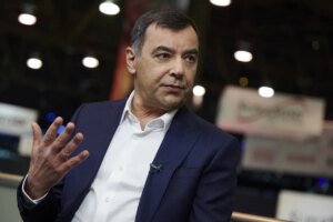 الرئيس التنفيذي لشركة Mobileye أمنون شاشوا يتنحى مع دفع الشركة نحو سيارات الأجرة الروبوتية والروبوتات
