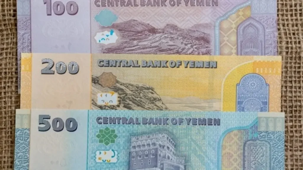 عاجل: أسعار العملات تنفجر في اليمن - كشف رسمي لأسعار الدولار والريال الجمعة… الأرقام ستصدمك!