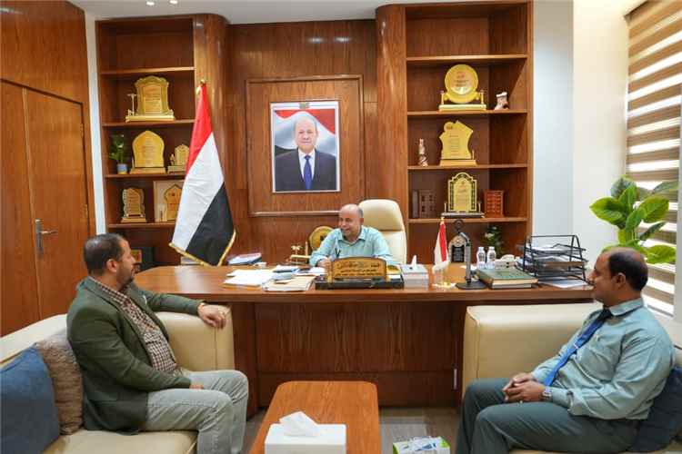أخبار المحافظات - الخنبشي يشيد بإسهامات صلة في دعم القطاع الصحي بحضرموت ويؤكد أهمية تعزيز