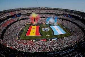 كأس العالم 2026: إنجاز اقتصادي فريد وخلافات سياسية بشأن مستقبل الرياضة – شاشوف