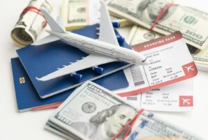 لماذا تظل أسعار تذاكر الطيران مرتفعة رغم انخفاض أسعار الوقود؟ – شاشوف