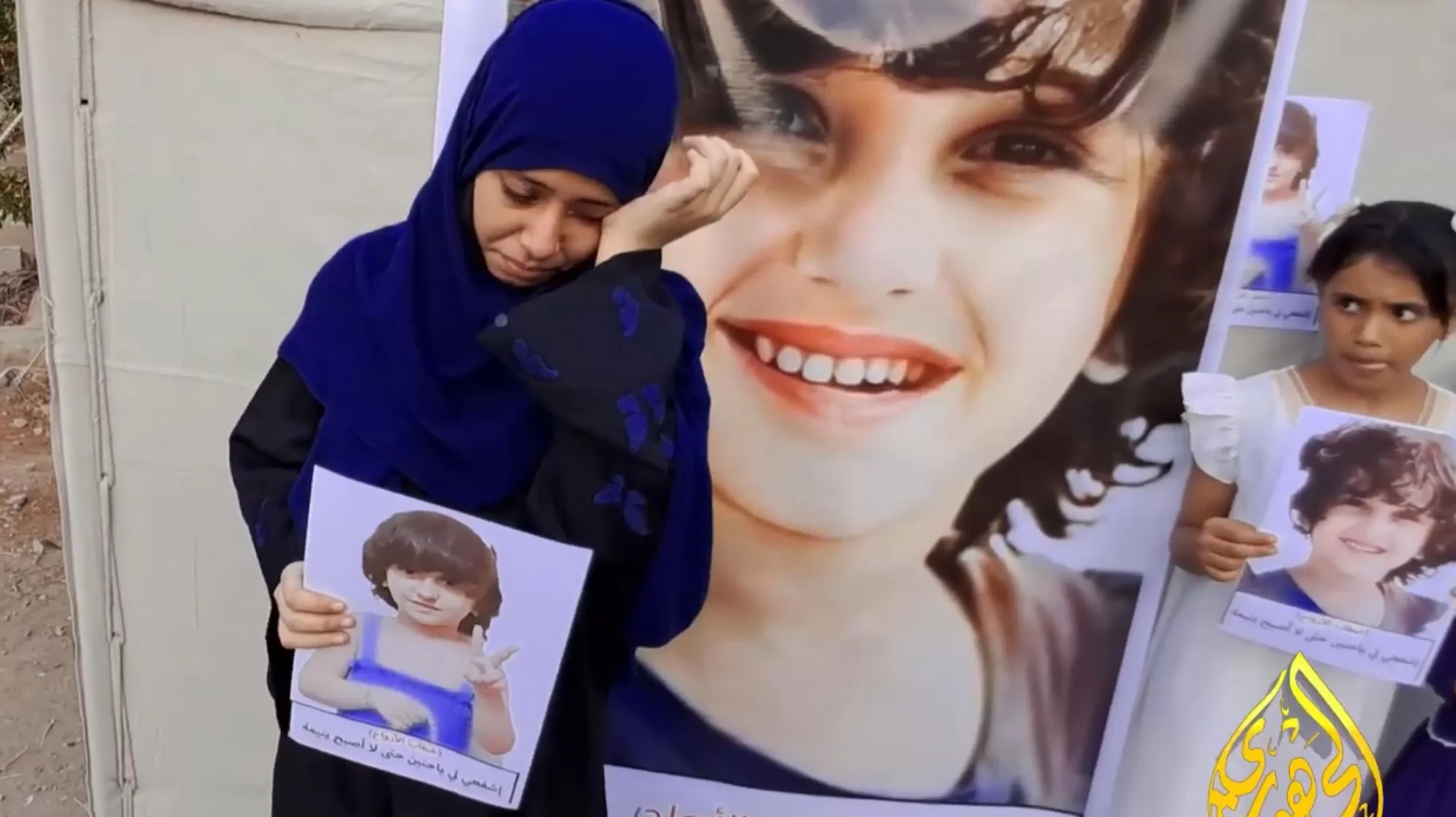 عاجل: دموع بنات حسين هرهرة تهز عدن اليمنية.. هل تنجي والدهن من حبل المشنقة؟