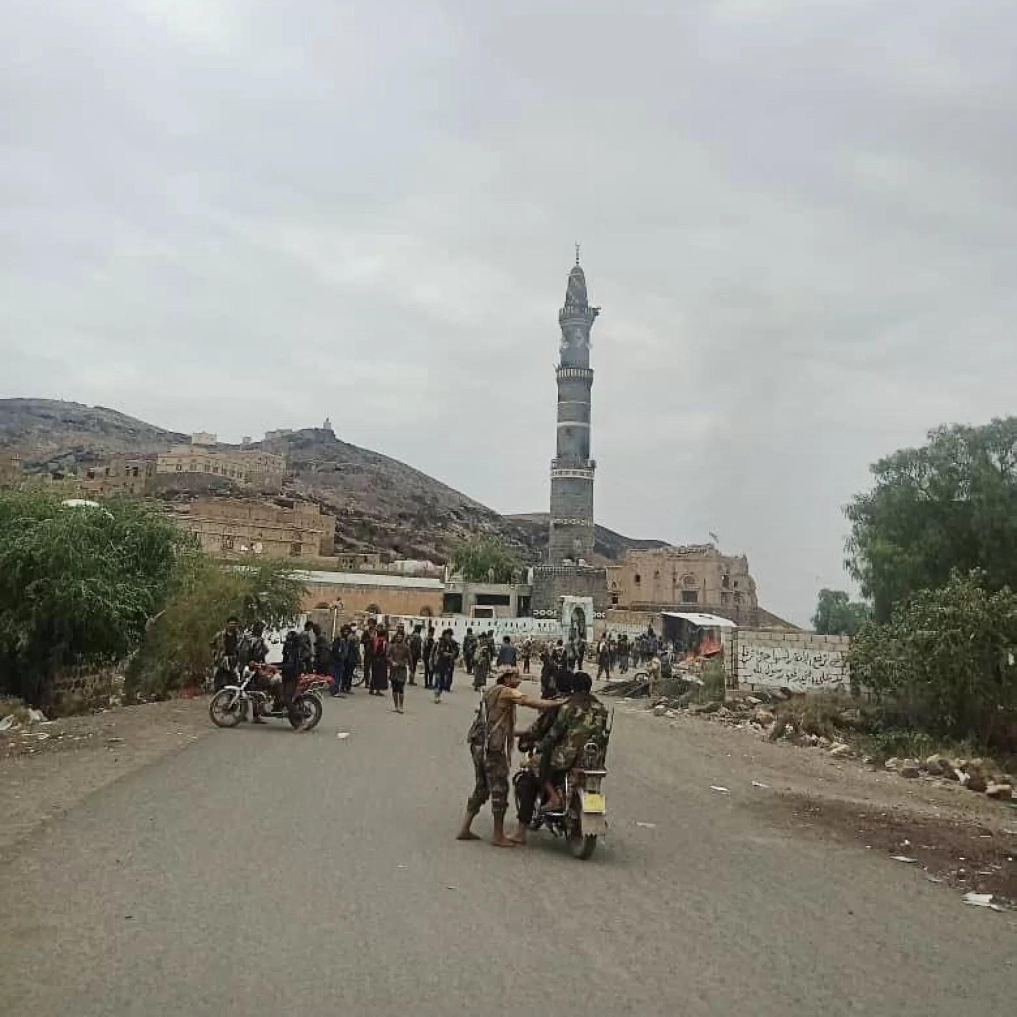 الحوثيون يسيطرون على قرية “حمة صرار في قيفه” ويغدرون البيضاء بعد اتفاق وساطة مثير للجدل